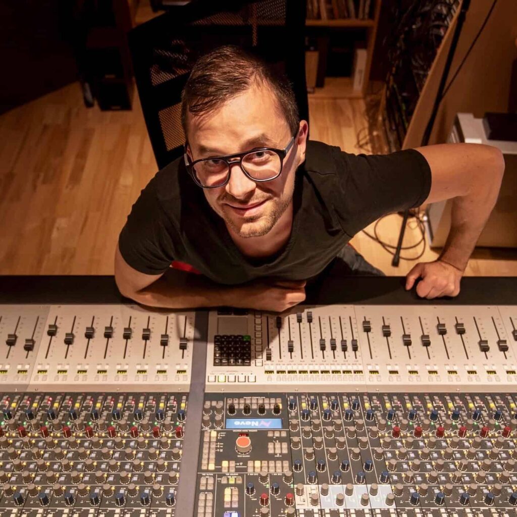 team-hicktown-records-reinhard-von-wegen-02