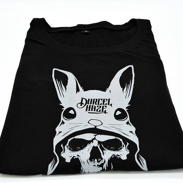 Durcel Haze - Down The Rabbit Hole (Shirt Black Side) - Hicktown Records ® Das Tonstudio und Musiklabel