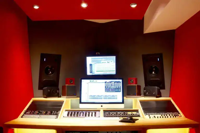 Hicktown Records Mastering Regie 01
